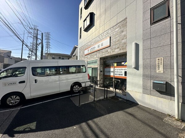 堀川マンションの物件外観写真